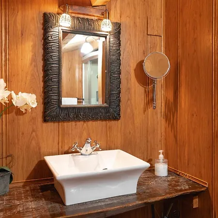 El Manantial Del Fresno - En * 埃尔瓦